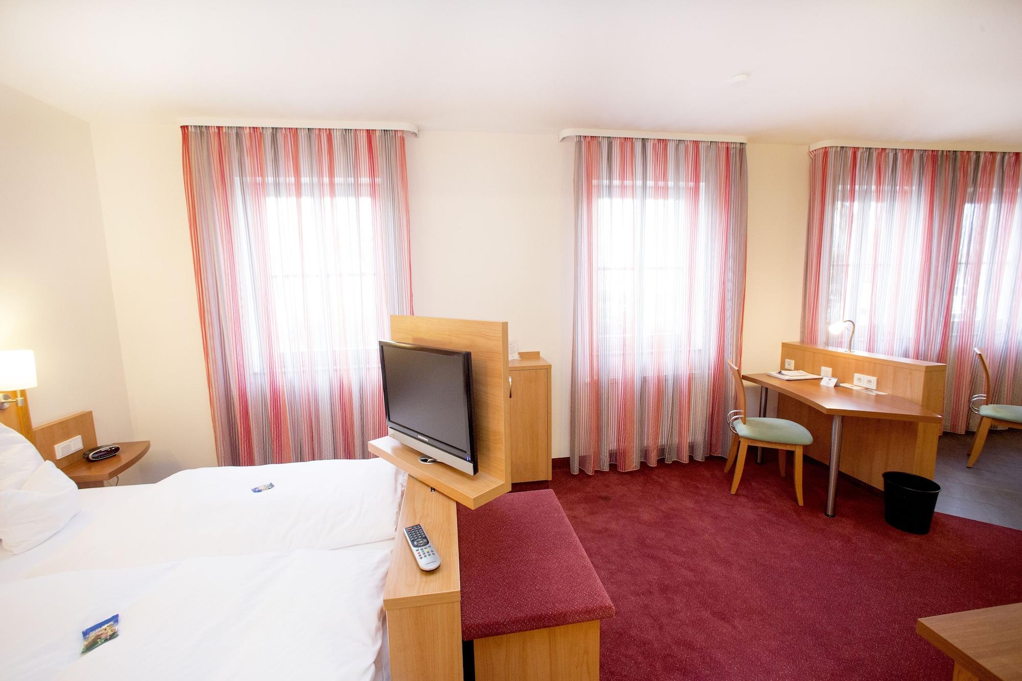 Hotel Weisses Lamm 3*