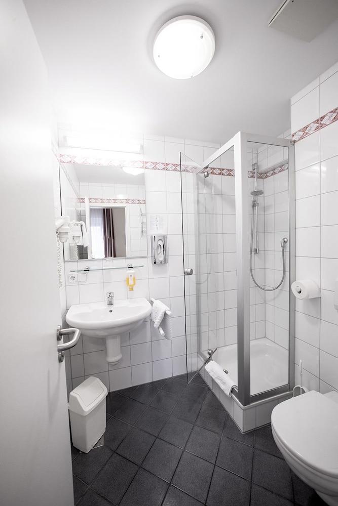 Hotel Weisses Lamm 3*