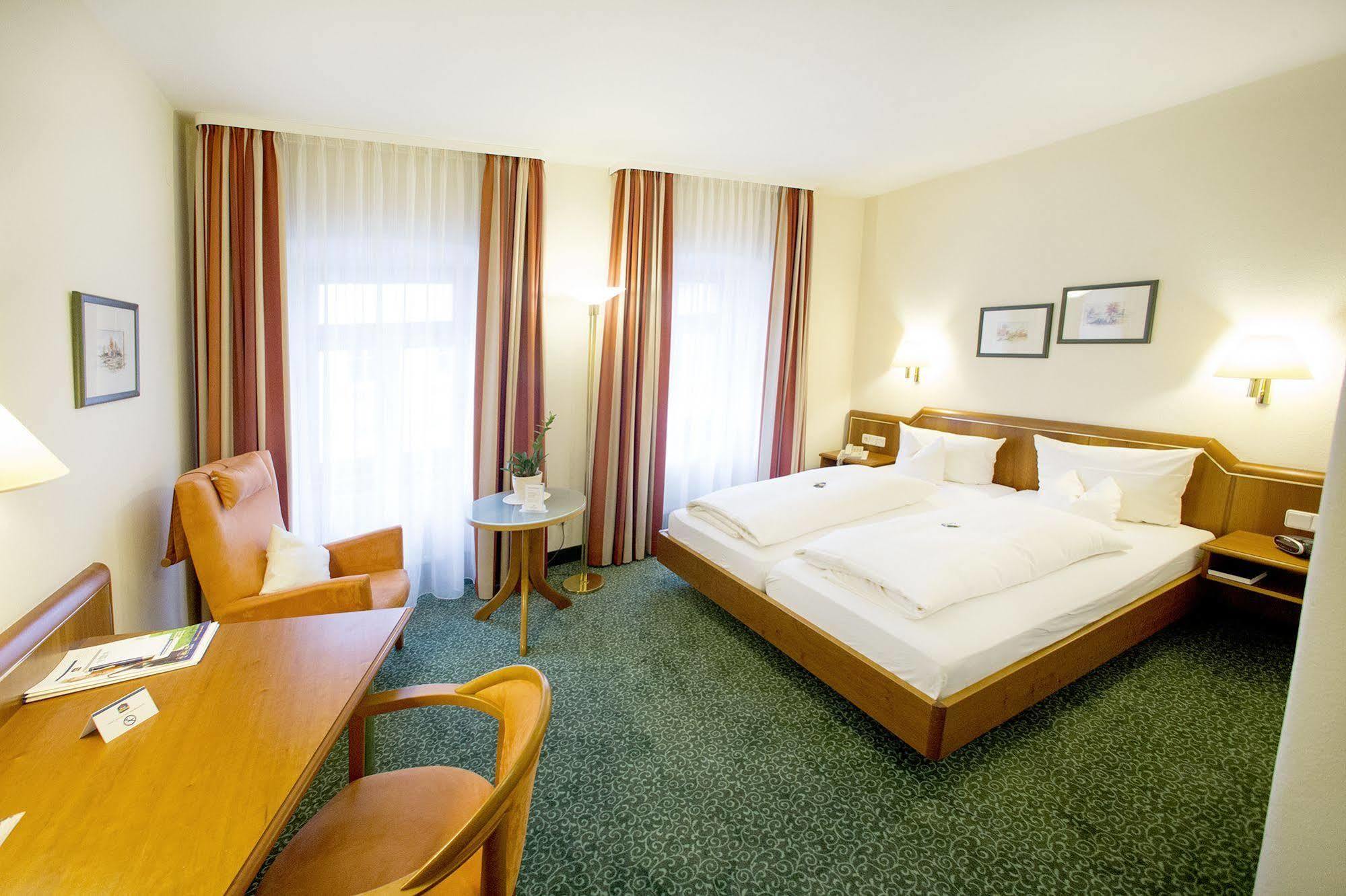 Weisses Lamm Hotel