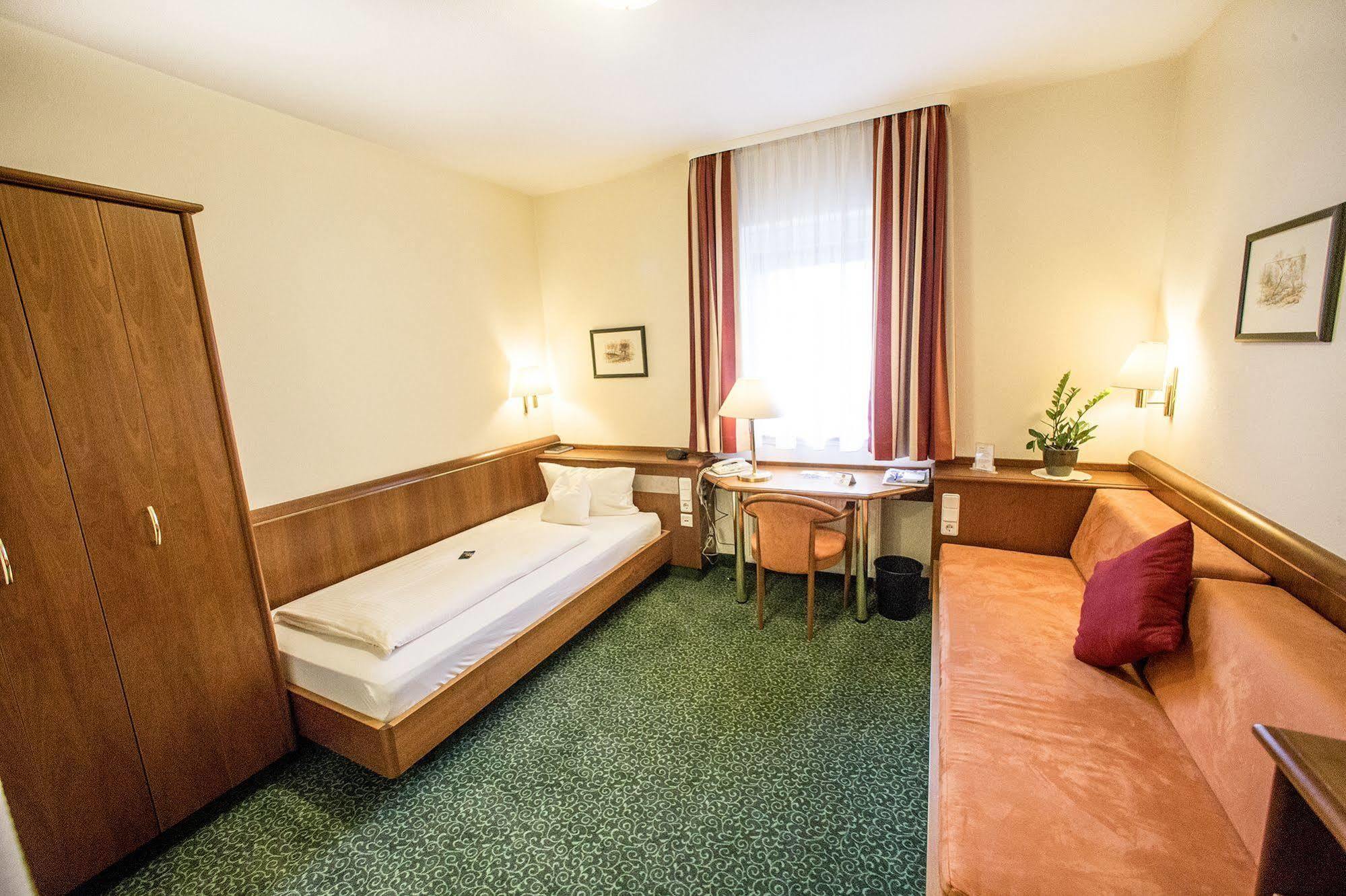 Weisses Lamm Hotel Veitshöchheim